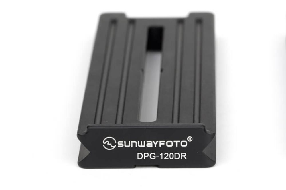 Sunwayfoto Sunwayfoto dpg-120dr raskkoblingsplate 120mm Arca Swiss med kantstöd