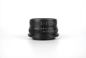 7Artisans 7Artisans 25mm f/1.8 objektiv for Micro 4/3