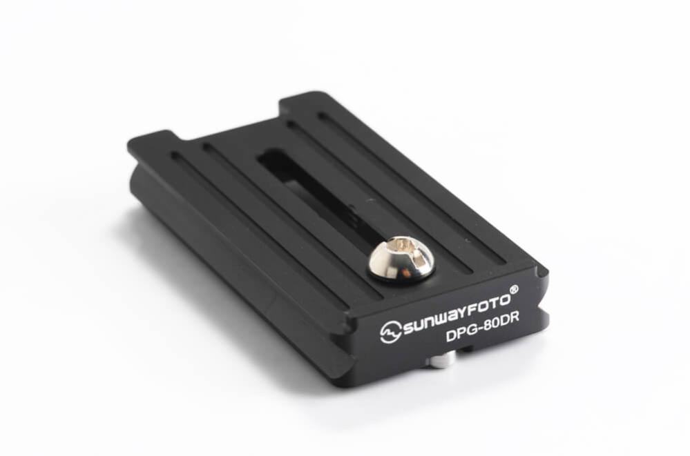 Sunwayfoto Sunwayfoto dpg-80dr raskkoblingsplate 80mm Arca Swiss med kantstöd