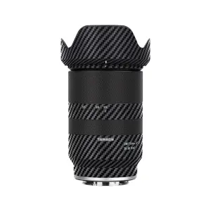 JJC JJC Reptålig skyddsfilm (skin) i kolfiber för Tamron 28-75mm f/2.8 Di III RXD