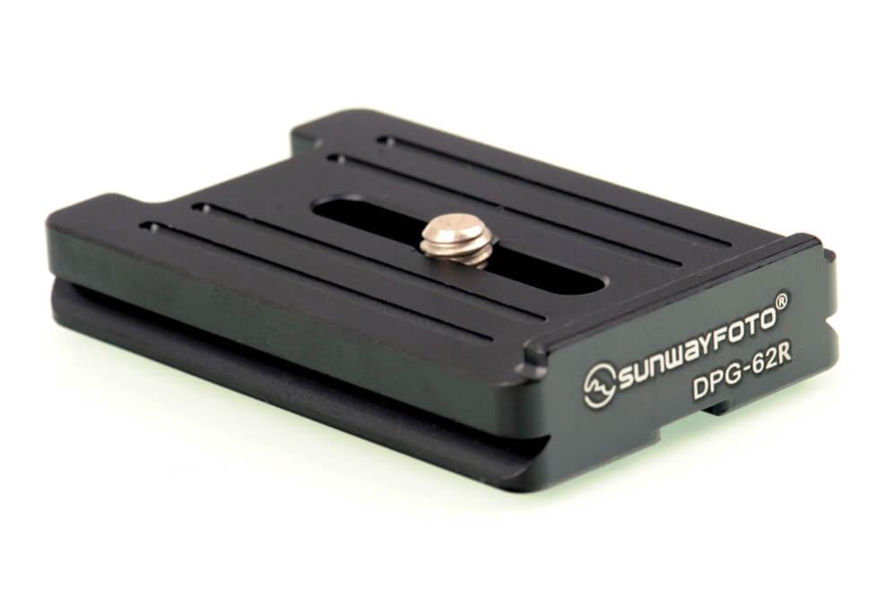 Sunwayfoto Sunwayfoto dpg-62r raskkoblingsplate 62mm Arca Swiss med kantstöd