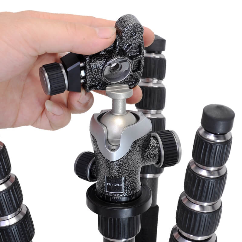 Unbranded Adapter som tilpasser Arca Swiss fäste till manfrotto kulleder