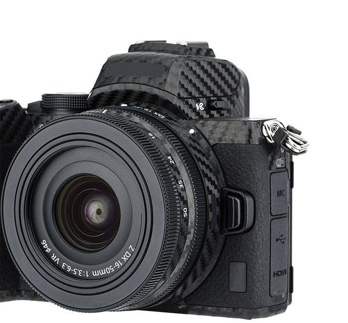 Kiwifotos Kiwifotos Skin for Nikon Z50 + 16-50mm objektiv - Sort karbonfiberfilm