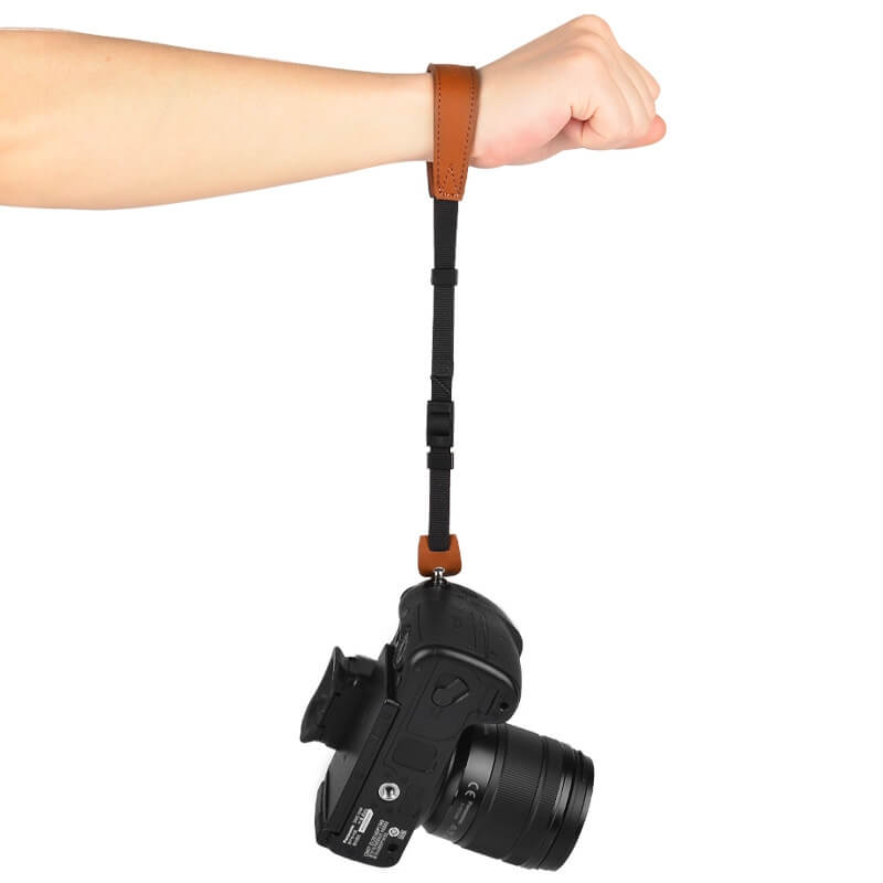 Caden Caden handledskamerastropp storlek: 26x1.5x2.2cm Brun