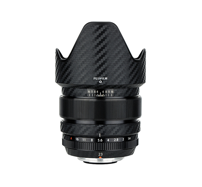 Kiwifotos Kiwifotos Skin for FUJIFILM XF 23mm f / 1.4 R - Svart karbonfiberfilm