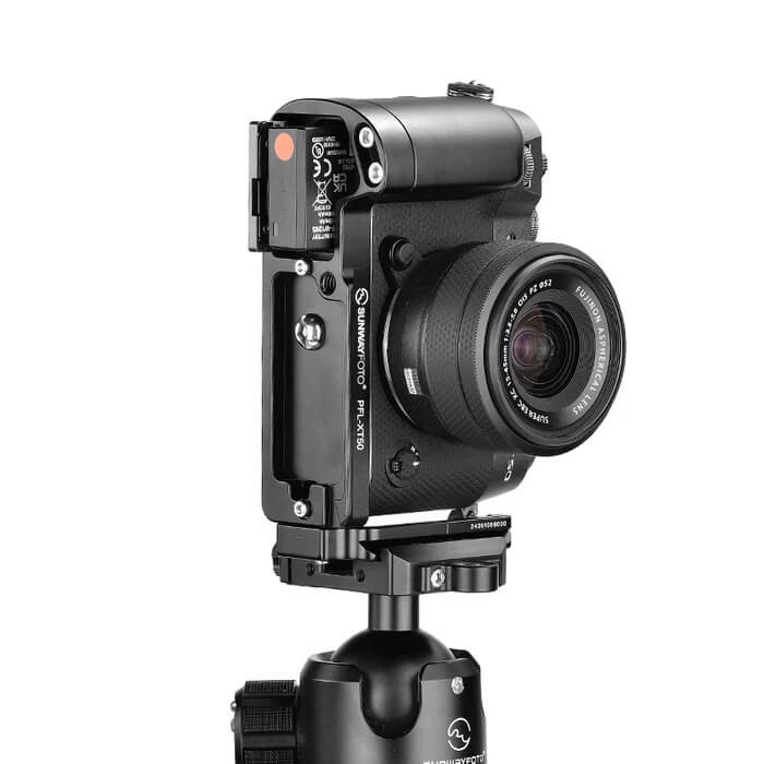 Sunwayfoto Sunwayfoto l-bracket med håndgrep for Fujifilm X-T50